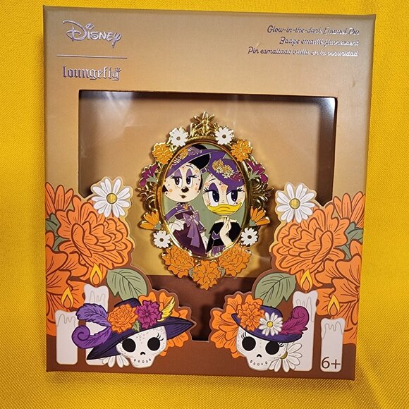Loungefly Disney Minnie & Daisy Day Of The Dead Glow In The Dark LE Enamel Pin - Picture 2 of 9